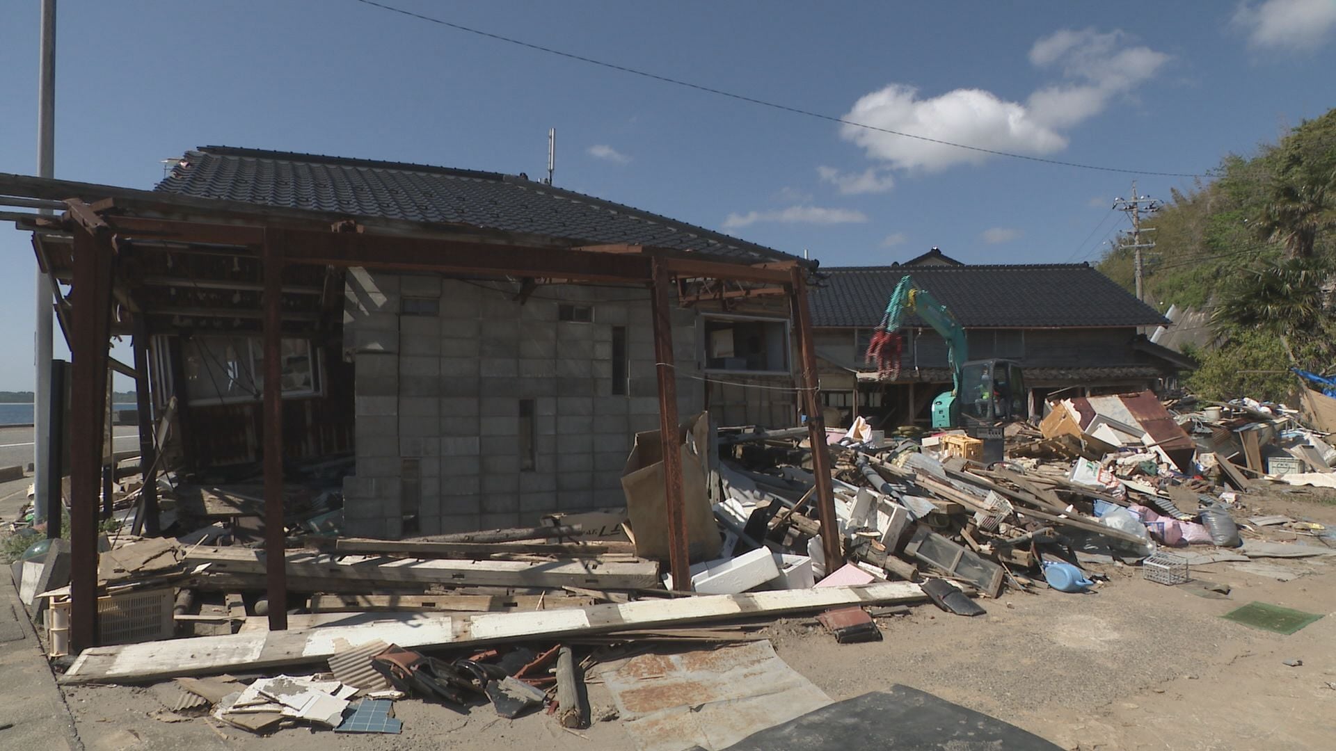 能登半島地震や豪雨災害での公費解体 賃金未払い中心に134件のトラブル