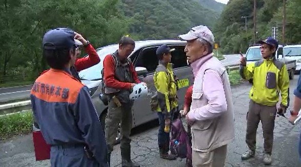 キノコ採りをしていた76歳男性、道に迷って動けなくなり…山の中で無事発見され救助…長野・須坂市の山林…生坂村でも74歳男性が約70メートル滑落してけが、救助される　|　SBC NEWS | 長野のニュース | SBC信越放送