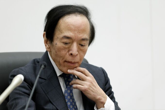 日銀総裁、経済・物価改善でも低金利継続なら緩和過大に－利上げ背景