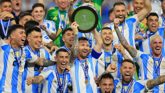 【サッカー】コパ・アメリカ　メッシ負傷交代で号泣も優勝で笑顔に　アルゼンチン2大会連続史上最多16度目の優勝|TBS NEWS DIG