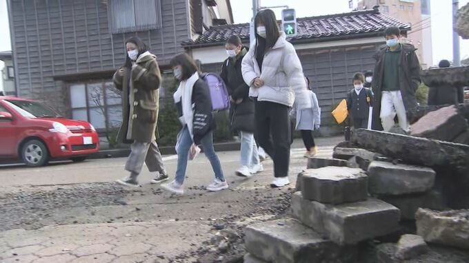 「みんなとお喋り」「図工したい」輪島市の小・中学校7校が学校再開 高校の校舎を活用　|　石川県のニュース｜MRO北陸放送
