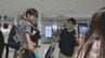 「やっと会えた」福岡空港は帰省ラッシュで混雑ピーク　午後は一部の便で欠航も　高速道路も渋滞発生予測　|　福岡のニュース｜RKB NEWS｜RKB毎日放送