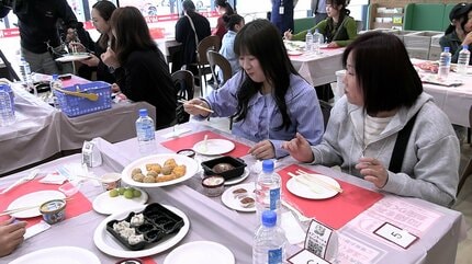 食べ放題 グルメも納得の隠れ名店がいっぱい! '02年版 オズミニExcell… スーパーに2,000円で食べ放題のレストランが登場 その名も「チン！する