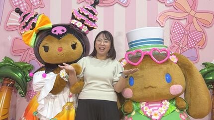 激レア◎大分ハーモニーランド限定◎かぶりんぼシナモロールキティ◎根付けストラップ ハローキティと一緒に水まみれ ハーモニーランドの夏 新アトラクション