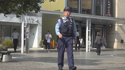 炎天下で少しは楽になる」 警察官の暑さ対策 冷却機能付きベストを試験