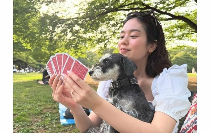 【 筧美和子 】　「最近の趣味はもっぱらピクニックﾃﾞｽ！」　愛犬とのオフショットを公開|TBS NEWS DIG