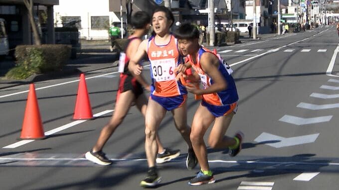「5人に抜かれた…でも、」“大会史上初”ふるさとの“たすき”つないだ西伊豆町長　間寛平もエール！【しずおか市町対抗駅伝】|TBS NEWS DIG