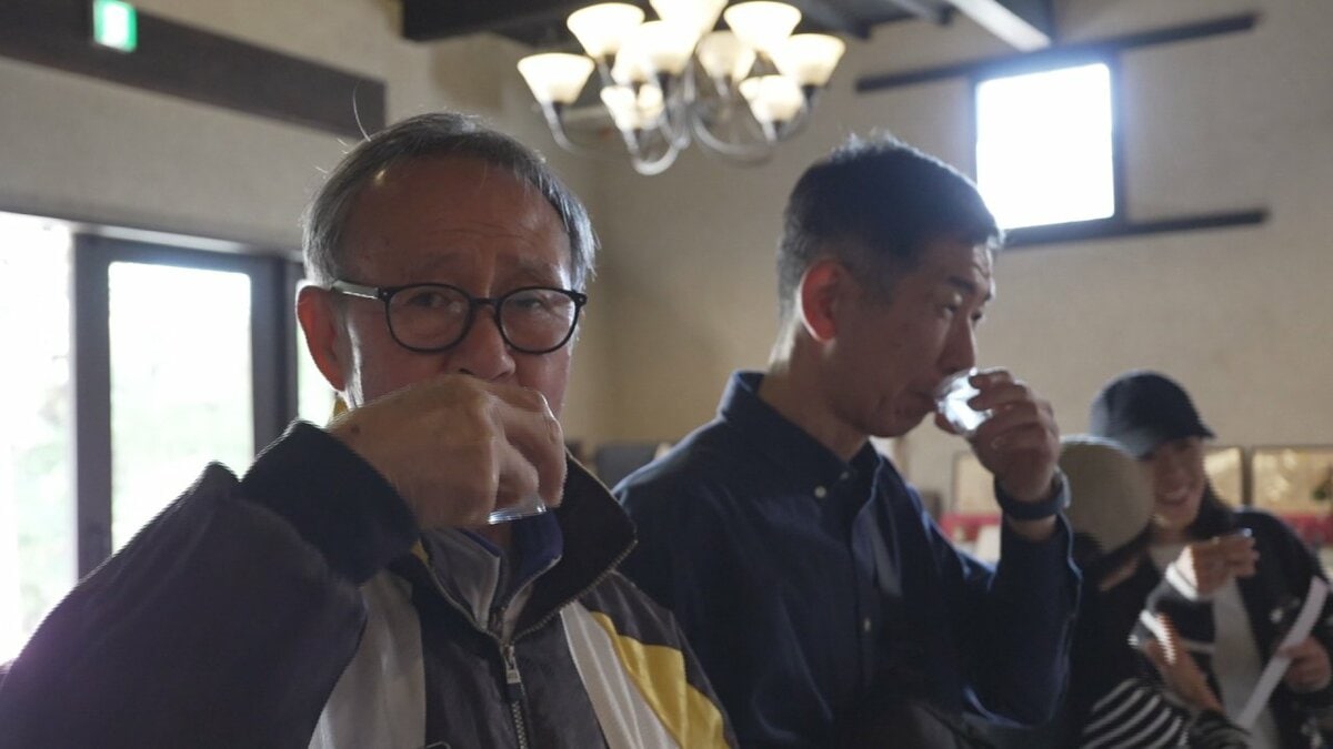 日本酒の蔵元で新酒を飲み比べ　萬屋醸造店で「新酒まつり」　日本酒を使ったカクテルも試飲