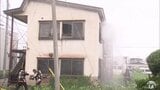 【詳報】アパートの1室が全焼の火事 自分が暮らすアパートの2階の部屋に放火した疑いで79歳の女を逮捕 警察は裁判員裁判の対象として女の認否を明かさず 青森市|TBS NEWS DIG