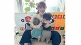 【 中川翔子 】双子ふたりとも“つかまり立ち”成功「毎日進化してる!」「なんだか兄弟っていいなぁ」|TBS NEWS DIG