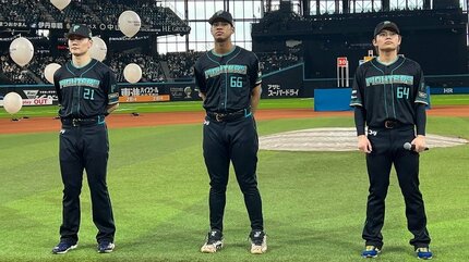 日本ハム】来季のエスコン4月限定ユニフォームを発表 高級感のある