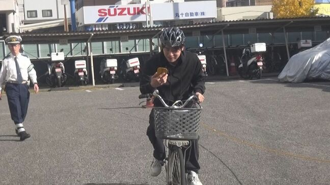 “ながら運転”の危険性やヘルメットの重要性…留学生が自転車の交通ルール学ぶ 「安心安全に留学生活を送って」 愛知県警瑞穂署|TBS NEWS DIG