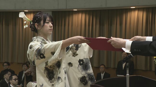 理学療法士や作業療法士を養成する専門学校で卒業式「ここで出会ったみんなと一緒に頑張れたらいいな」　山口|TBS NEWS DIG
