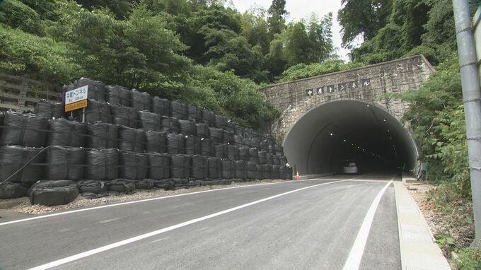 7月に通行再開したばかりの石川・輪島市の中屋トンネル　大雨による土砂崩れなどで車６台が一時取り残される|TBS NEWS DIG