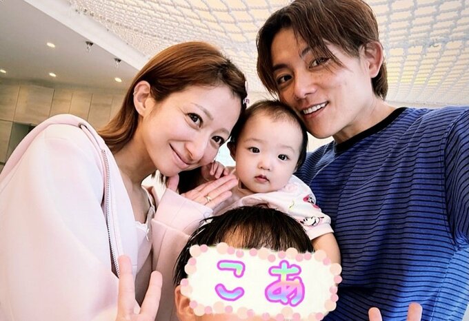 【 杉浦太陽 】「夢空が10ヶ月になりました」第5子・夢空ちゃんの“記念ショット”公開「甘えガール」「可愛いなぁ～～」|TBS NEWS DIG