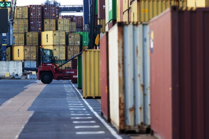 トランプ氏の「解放の日」関税発動まで２週間－各国が交渉急ぐ