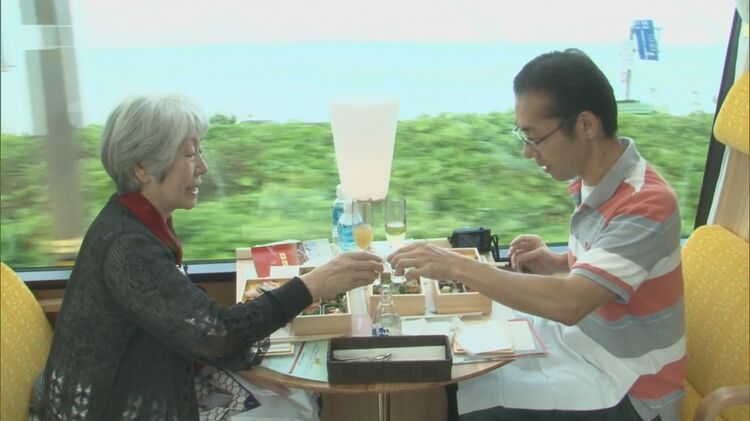 3セクが連携！観光列車「雪月花」が上越妙高～金沢へ！北陸新幹線開業