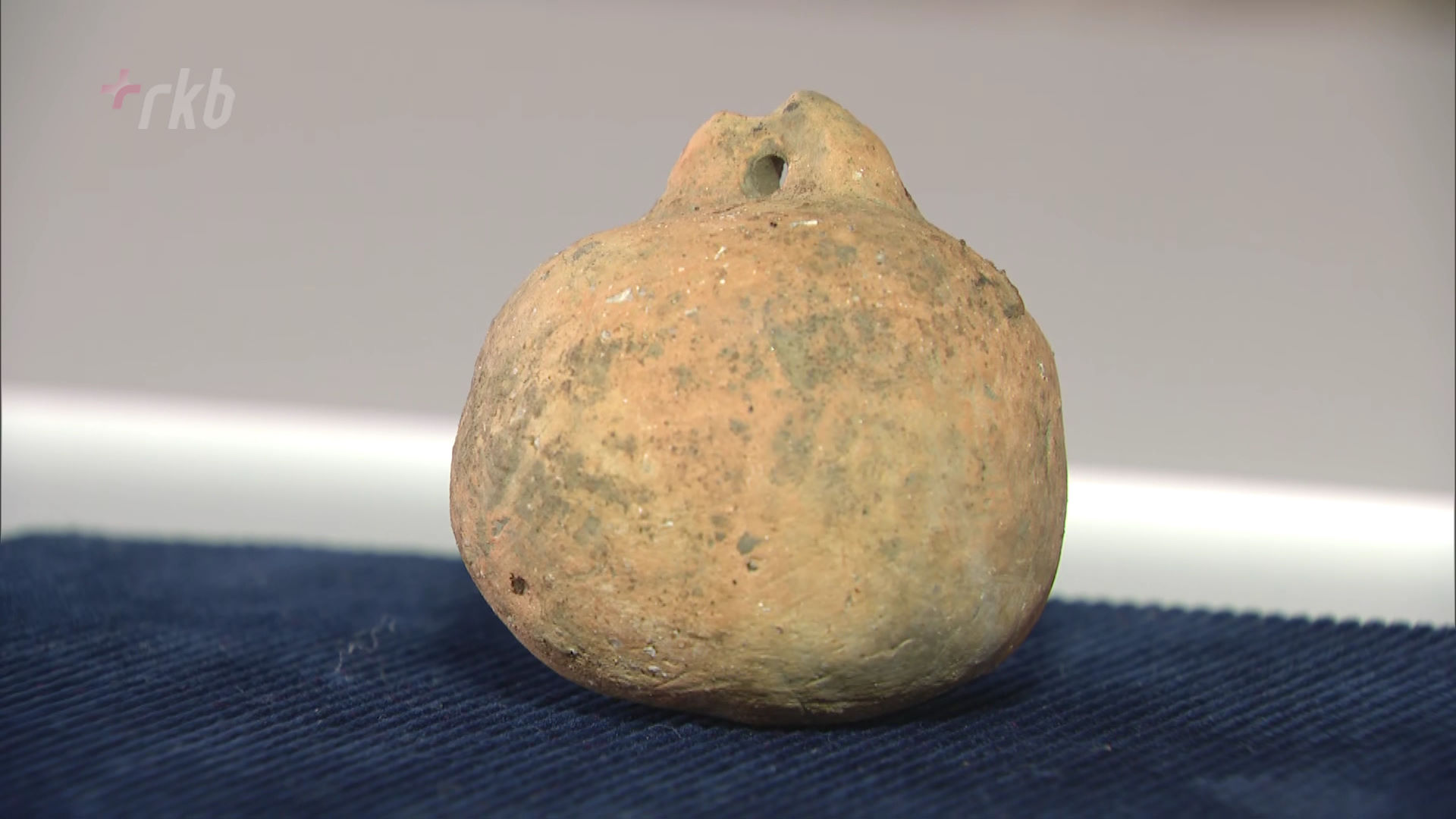 完全な形の「土鈴」が福岡の遺跡で見つかる～マラカスのような音が出て