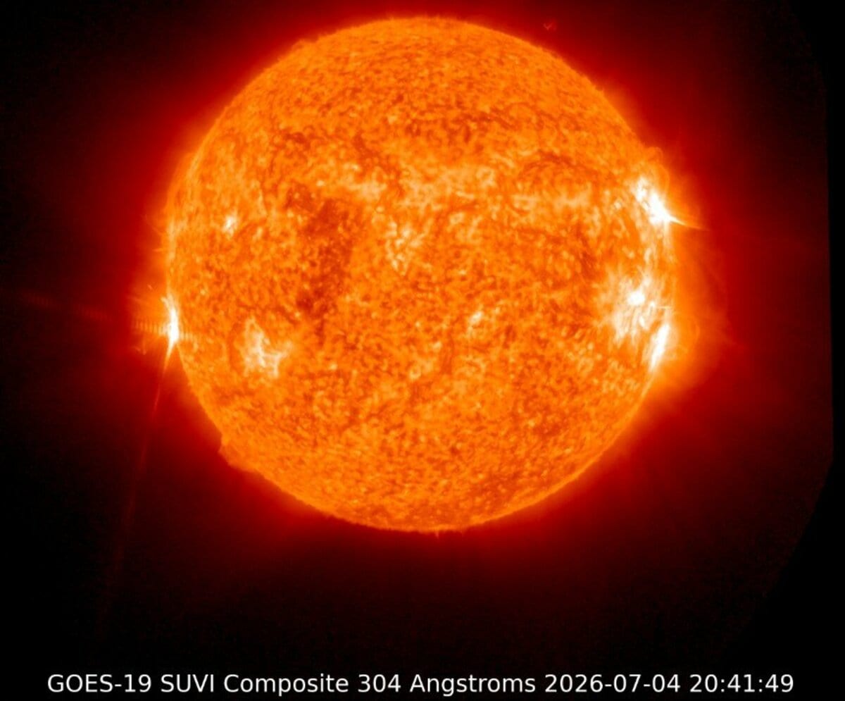 太陽で大規模爆発「Xクラス」の太陽フレア発生 　GPSや短波通信などに乱れのおそれ