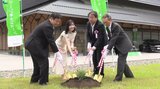 博物館にラベンダー 岩手・陸前高田市 緑化活動に取り組む自動車販売会社が寄贈|TBS NEWS DIG
