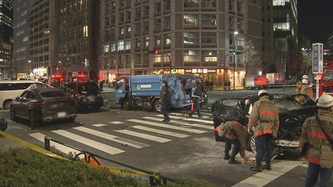 東京・赤坂で内閣府公用車が信号無視で多重事故　1人死亡 8人が重軽傷　危険運転致死傷の疑いもあるとみて捜査　警視庁|TBS NEWS DIG