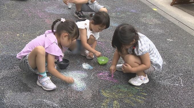 道路にお絵描き！？岡山市中心部で歩行者天国　普段はできない遊びに子どもたちは夢中【岡山】|TBS NEWS DIG