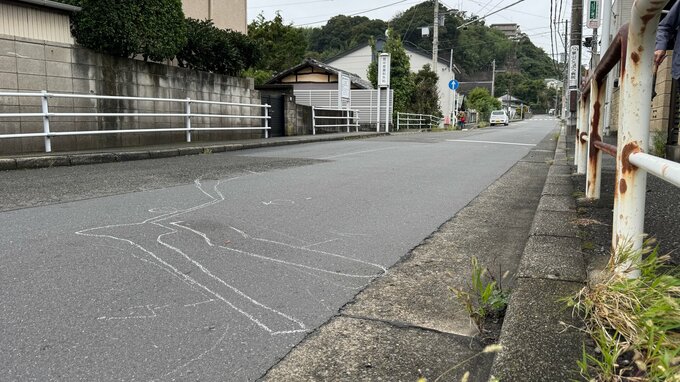 神奈川・逗子市でひき逃げ　50代とみられる歩行者の男性が重傷　車は小坪方面に逃走したか|TBS NEWS DIG