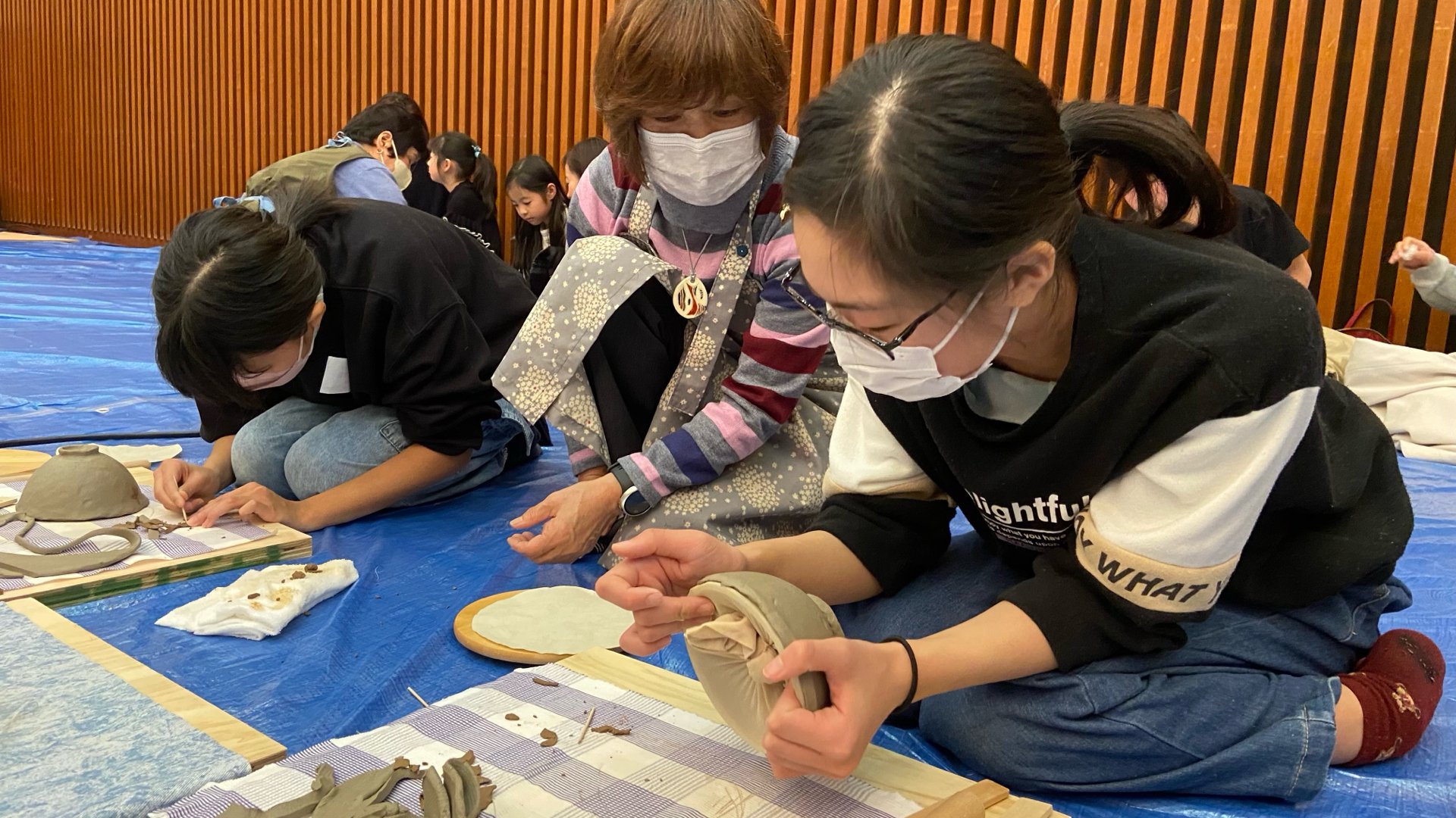110人の小学生が陶芸や茶道に挑戦　大分市で日本文化を体験するイベント　