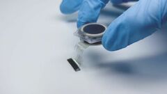 ヒト対象の脳インプラントを初実施…イーロン・マスク氏設立の「ニューラリンク」| TBS CROSS DIG with Bloomberg