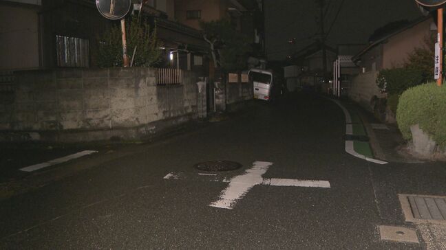 信号のない交差点で原付バイクとトラックが出合い頭に衝突　原付バイクの70代くらいの男性が意識不明の重体　愛知・日進市|TBS NEWS DIG