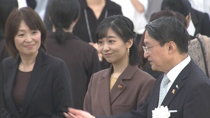 秋篠宮家の次女・佳子さま　手話パフォーマンス甲子園交流会にご出席　平井知事、鳥取砂丘での「VIVANTごっこ」をお勧め|TBS NEWS DIG