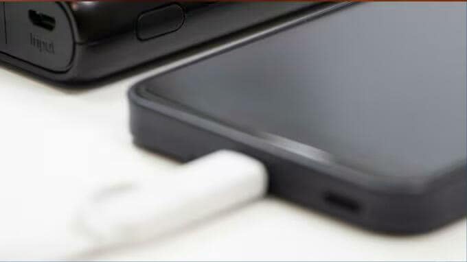 走行中の特急「ソニック」車内でモバイルバッテリーが発煙　小倉駅で乗客が他号車へ避難　JR九州が注意喚起|TBS NEWS DIG