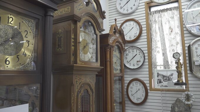 江戸時代からの時計が100点以上！「時の記念日」企画展開催|TBS NEWS DIG