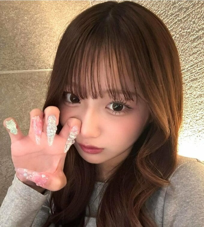 【辻希美・長女】希空　「お気に入りネイル」　キラキラネイルのオフショットを公開|TBS NEWS DIG