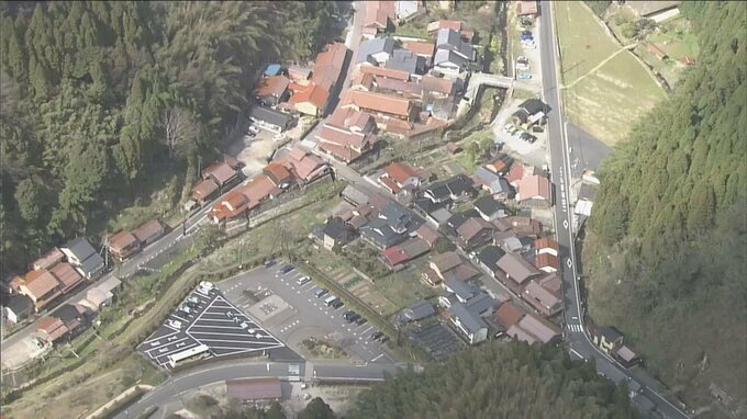 世界遺産「石見銀山」観光ツアー客の愛知県の女性が川に転落、死亡　もたれかかった木製柵が腐食していて折れる　|　BSSニュース | BSS山陰放送