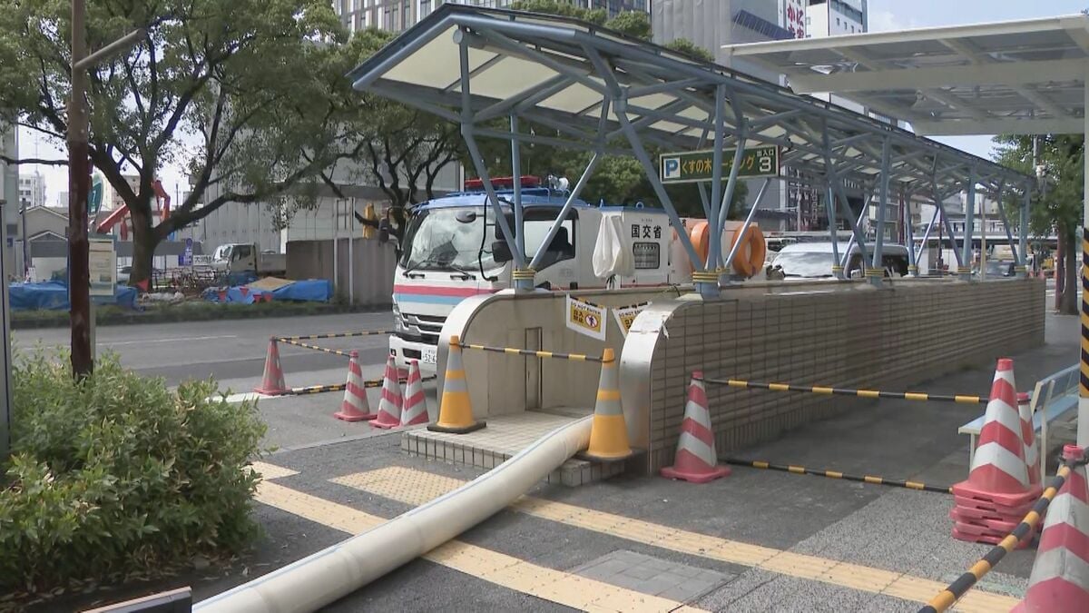 「車がだんご状になって流されて…」水没した地下駐車場の排水作業続く 「短時間で止水板を上げられなかった」 作業完了までに3日以上か 三重・四日市市