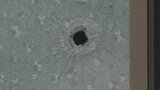 銃弾は全長 約4㎝、直径 約1.6㎝ 民家の窓ガラス割れ発見 散弾銃の誤射か 山梨 | 山梨のニュース | UTYテレビ山梨