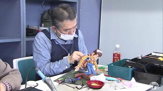 「おもちゃ病院」に通常の3倍超の“患者さん” 平均年齢70歳のボランティアの“ドクター”たちが修理 子どもたちもニッコリ|TBS NEWS DIG