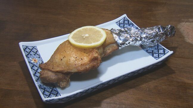 外はパリパリ中はジューシー　多い日には500本の注文が　クリスマスチキンとしても親しまれる「むしり」名前の由来はストレートに「むしって食べるから」ラーメン店など提供エリアに広がり|TBS NEWS DIG