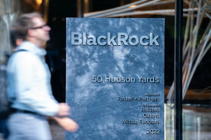 ブラックロックのクレジット・ファンド、ローン資産の約半分を売却