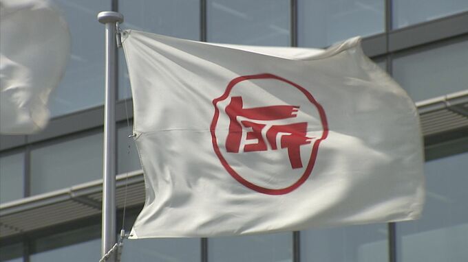 トヨタ自動車　輸送料金引き上げ　トラックドライバーの年収維持へ