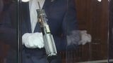 ダース・ベイダーの「ライトセーバー」が約5億4000万円で落札|TBS NEWS DIG
