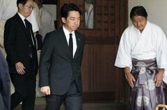 小泉防衛相が靖国参拝、「不戦の誓い」投稿－高市首相は見送りと報道| TBS CROSS DIG with Bloomberg