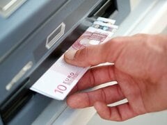 EU、ドル弱体化受けユーロの国際的役割向上狙う－きょう財務相理事会| TBS CROSS DIG with Bloomberg