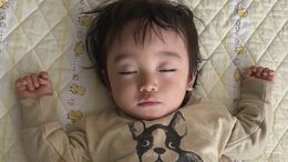 「白目を剥いてガクガク震えだして…」子どもの“熱性けいれん”　救急車を呼んでも大丈夫？　コロナ・溶連菌・ヘルパンギーナ…お盆シーズンの感染症流行　気を付けるべきことは？|TBS NEWS DIG