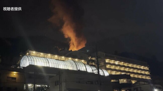 【火事】神戸・有馬温泉近くの有馬稲荷神社で火災　約200段の階段のぼり消火活動も宮司の自宅など3棟全焼…約5時間後に鎮火　宮司夫妻が火傷　神戸・北区|TBS NEWS DIG