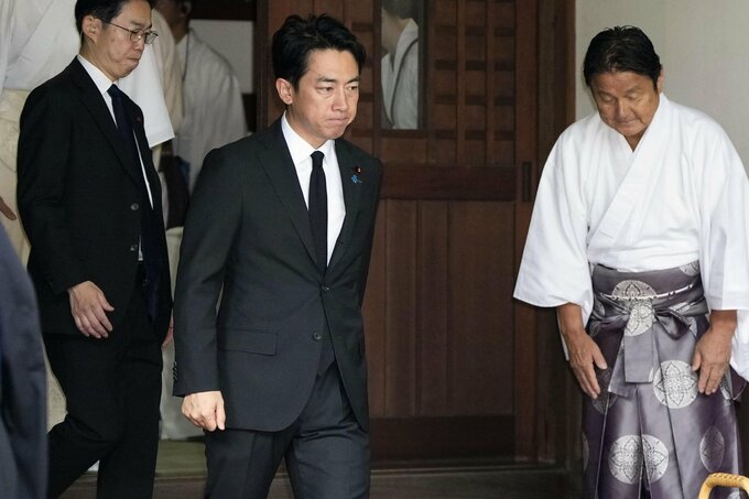 小泉防衛相が靖国参拝、「不戦の誓い」投稿－高市首相は見送りと報道