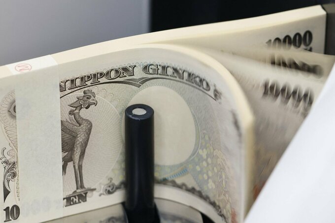 円続落、対ドルで一時２％超安の147円半ば－内田副総裁発言で安心感