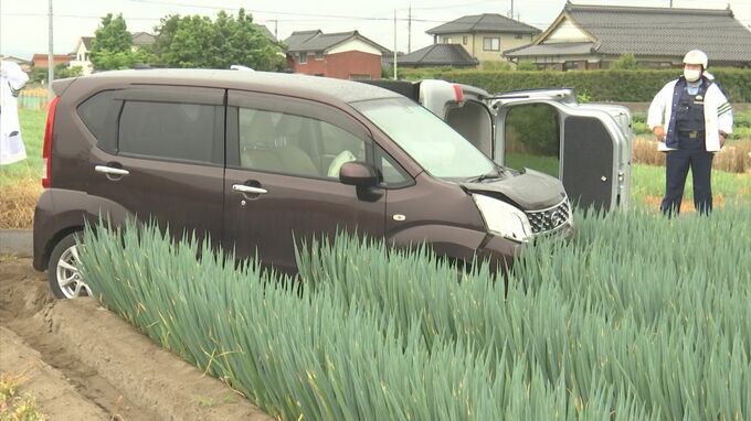 ネギ畑に突っ込み1台が横転　軽乗用車同士の接触事故　2人が軽いけが　鳥取・米子市　|　BSSニュース | BSS山陰放送