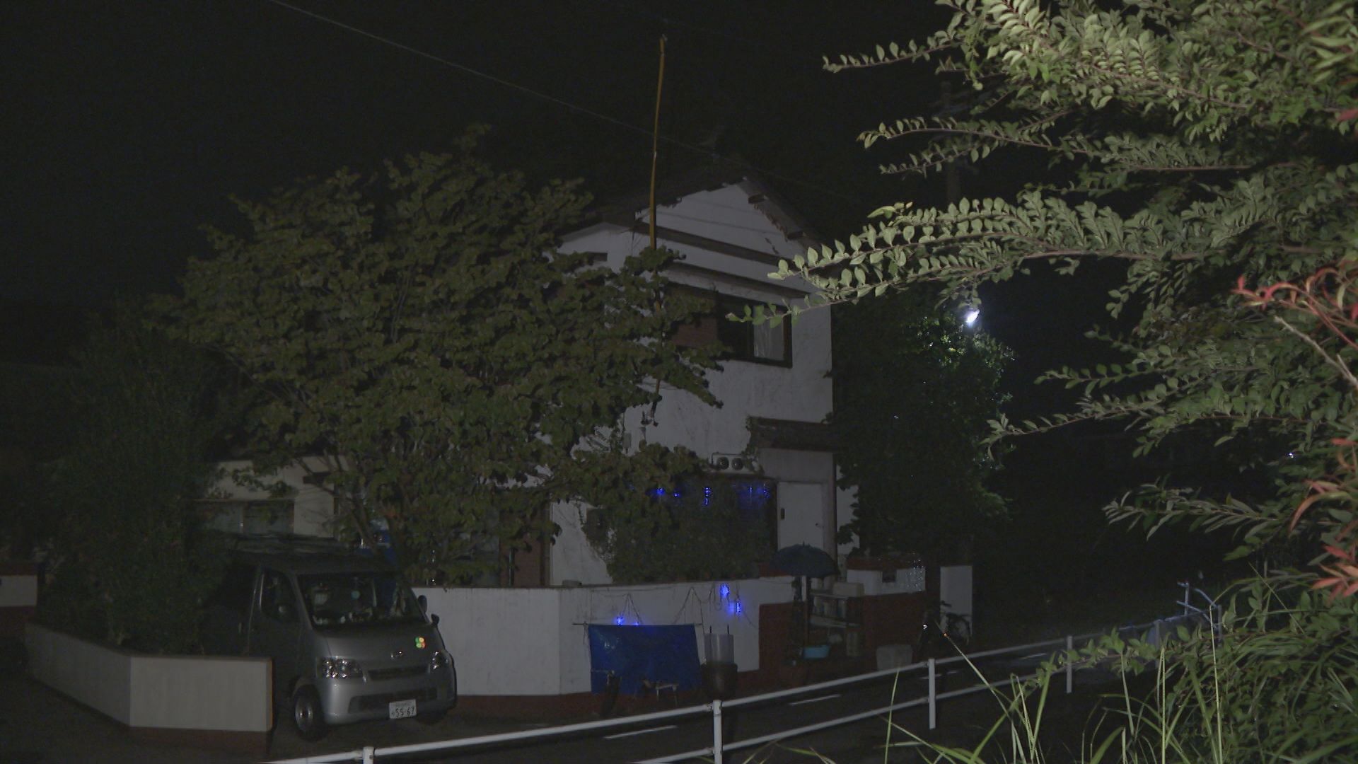 「出ていけ」と、同居人とみられる女性を怒鳴って、突き飛ばしけがをさせた疑いで男を逮捕　女性は意識不明の重体　愛知・小牧市の住宅